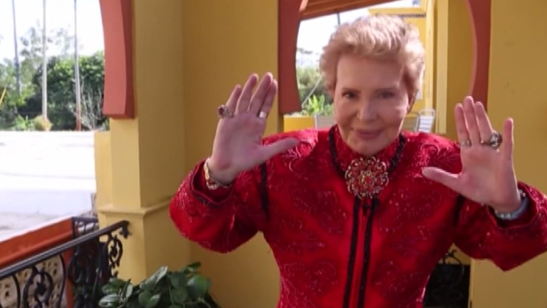 Gracias a que una empresa creo el avatar del psíquico Walter Mercado usando IA, sus seguidores podrán volver a recibir sus horoscopos y mucho más.